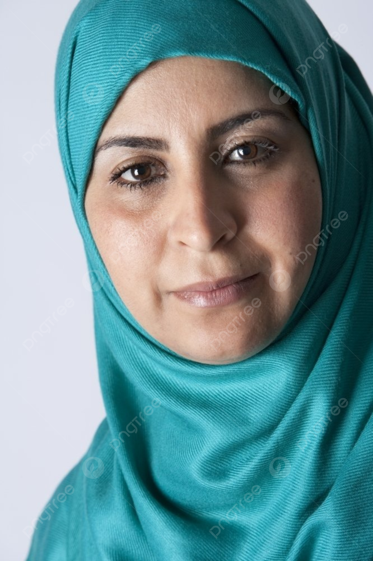 عميلة